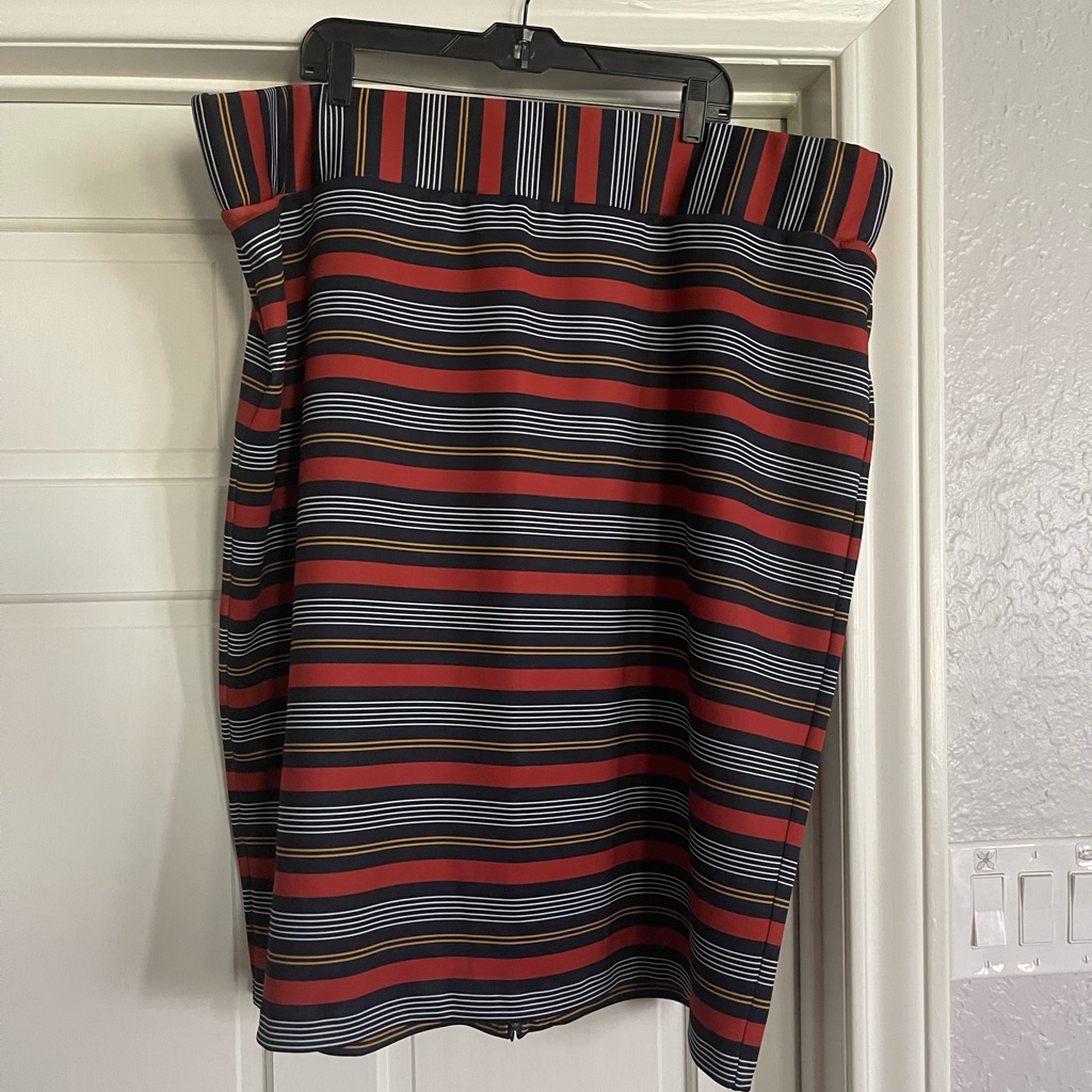 Striped Neoprene Skirt Striped Neoprene Skirt